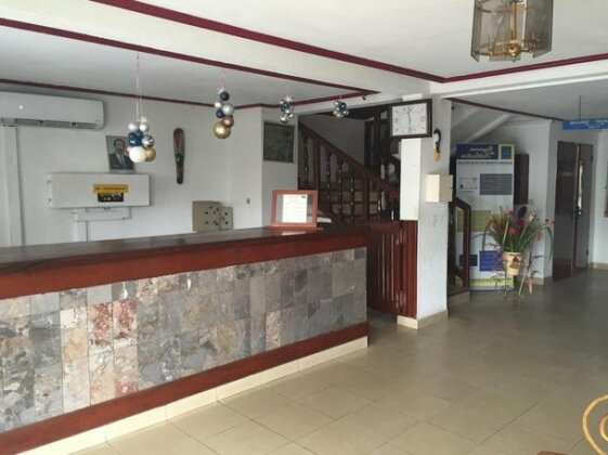 Hotel Lumiere D'Akwa - Photo4