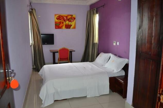 Hotel Pentagone - Photo3