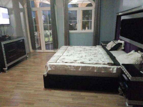  Photo 3