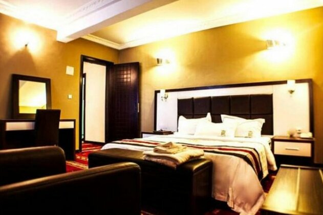 Mbayaville Hotel - Photo2