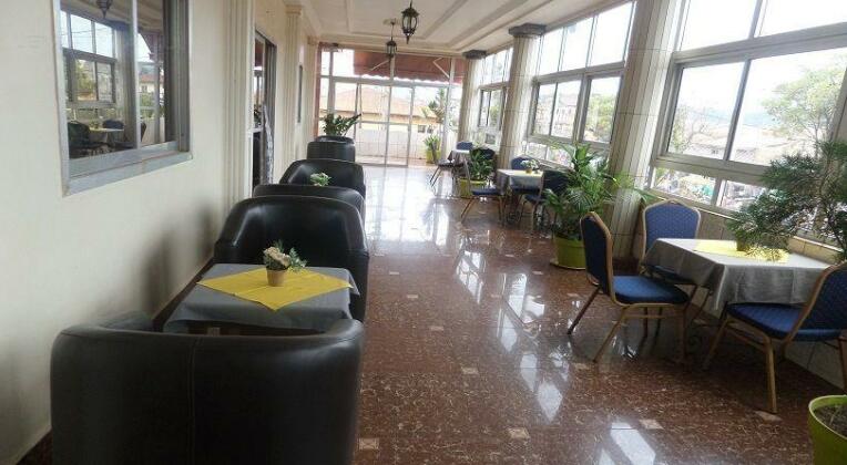 Complexe Hotelier Mbouoh Star Palace - Photo3