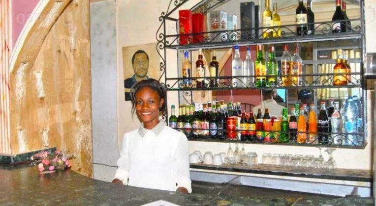Nguela Hotel - Photo4