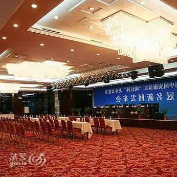 Mingjiang International Hotel - Photo4