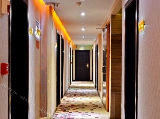 California Business Hotel - Photo4