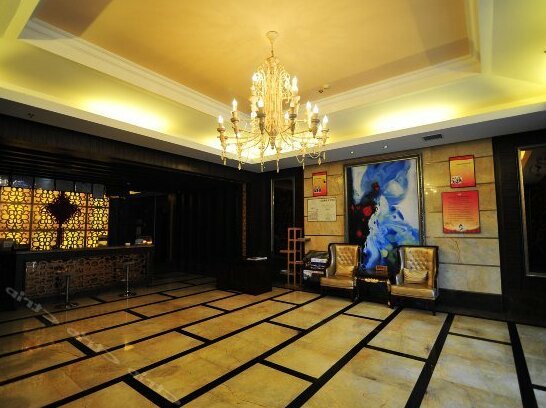 New World Holiday Hotel - Photo4