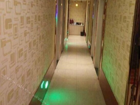 Jinfeng Fashion Hotel - Photo2