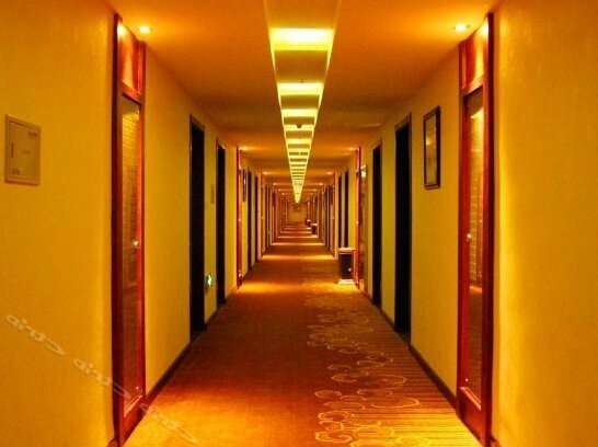 Changle Holiday Hotel - Photo3