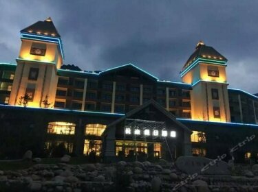 Qingfeng Gorge Yuehao Holiday Hotel
