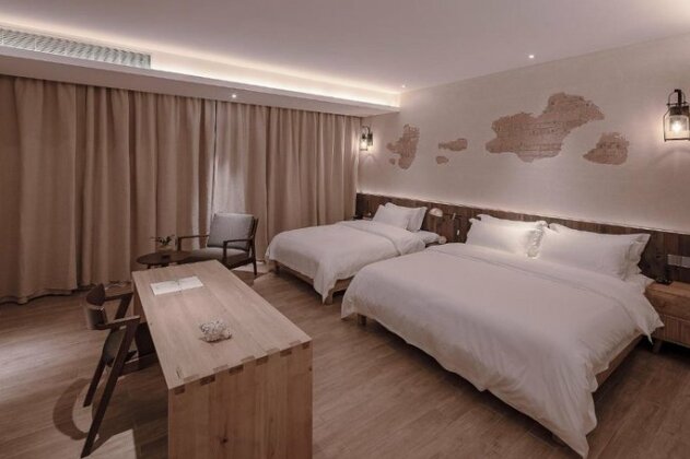 Travelling With QiJian Du Hotel&Club - Photo2
