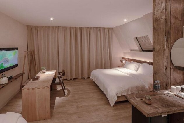 Travelling With QiJian Du Hotel&Club - Photo4
