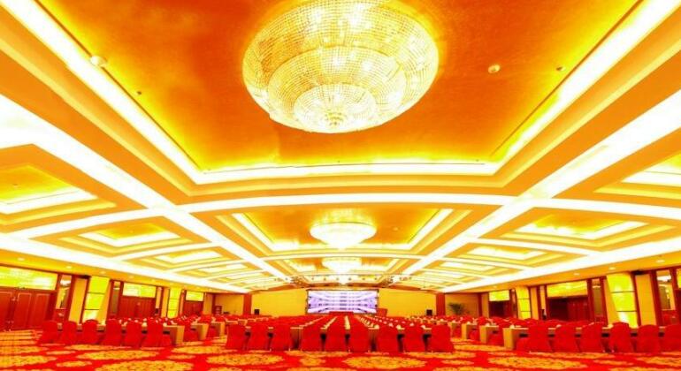 Beijing Jingyi Hotel - Photo4