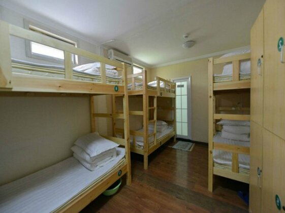 Beijing Sunrise Hostel Gulou Branch - Photo3