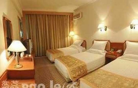 Beijing Treasure Hotel - Photo2