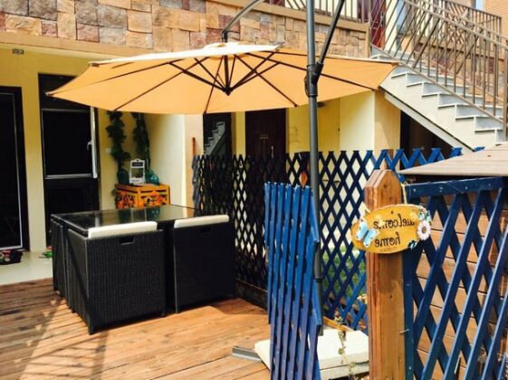 Blue Harbor Holiday Guesthouse in Gubeishuizhen - Photo2