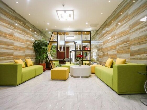 Chonpines Hotels Caoqiao Metro Station - Photo2