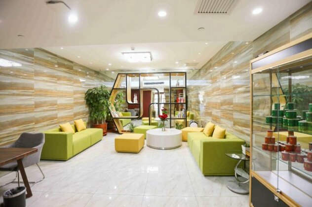 Chonpines Hotels Caoqiao Metro Station - Photo4