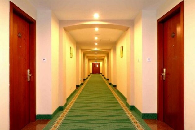 GreenTree Inn Beijing Happy Valley Express Hotel - Photo2