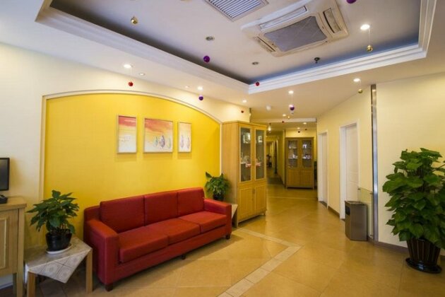 Home Inn Beijing Capital Airport Terminal No 3 - Photo3