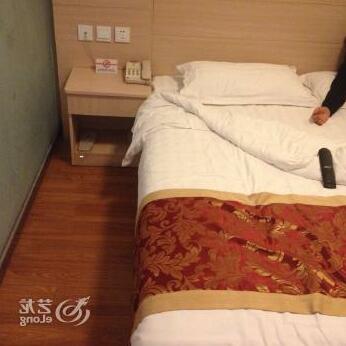 Super 8 Beijing Tianqiao Branch Hotel - Photo4