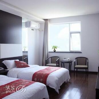 Super 8 Beijing Xiao Tangshan Hotel - Photo2