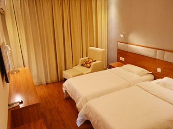 Super 8 Hotel Beijing Qi Li Zhuang - Photo4
