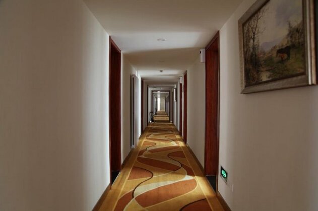 Super 8 Hotel Gufeng Road - Photo2