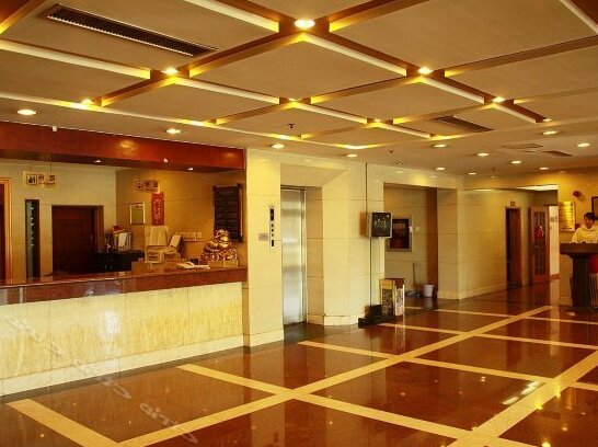 Tianqu Air Business Hotel - Photo4