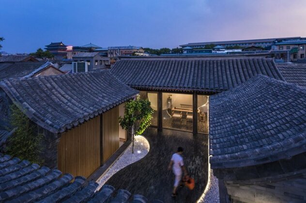Twisting Courtyard Hutel Qianmen