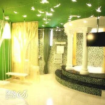 Verona Theme Hotel - Photo2