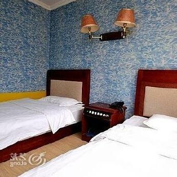 Xinyitian Express Hotel - Photo4