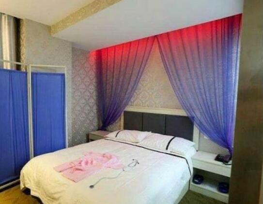 25 Hours Emotion Hotel - Photo5