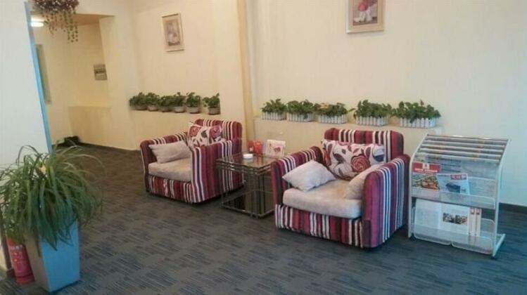 Home Inn Le 8 - Photo3