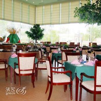 Guiyuan Hotel - Photo2