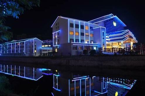 Jingui New Century Hotel - Photo2