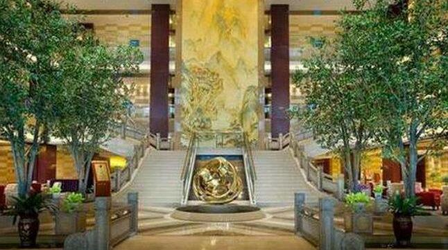 King Lion International Hotel - Photo2
