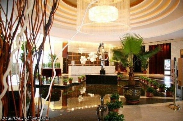 Changchun Clear Moon Apartment by South Lake Hotel - Photo2