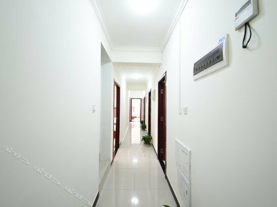 301 Business Hotel - Photo2