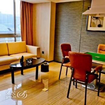 Holiday Inn Home Hotel - Photo4