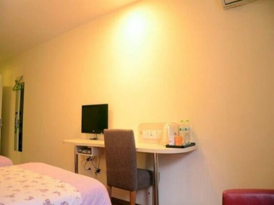 Motel 168 Changsha Furong Branch - Photo2