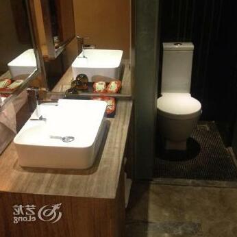 Oohhoo Hotel - Photo4