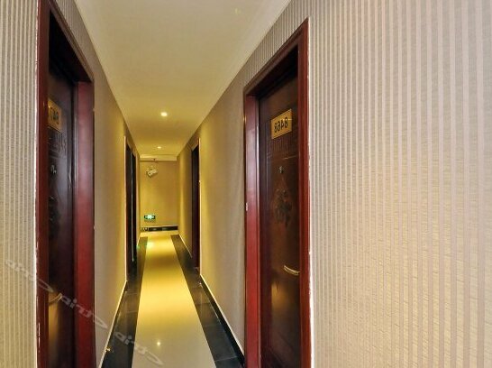 Simple Noble Hotel - Photo3