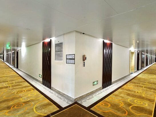 WJL World Trade Hotel - Photo5