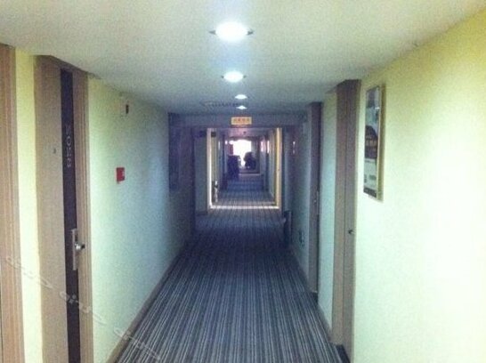 98 Express Hotel - Photo2