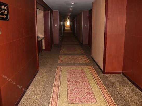 Baolong Furui Hotel - Photo3