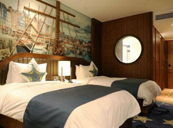 Global Harbor Cruise Hotel - Photo5