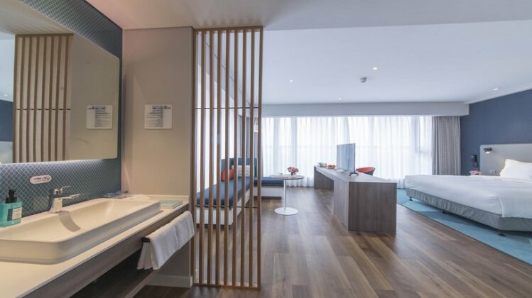 Holiday Inn Express Liyang Huafu - Photo5