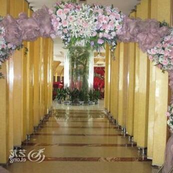 Huazhou Hotel - Photo2