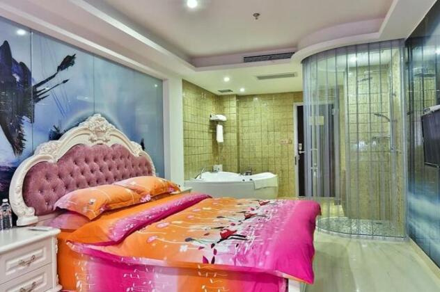 Liyang Vegas Theme Hotel - Photo2