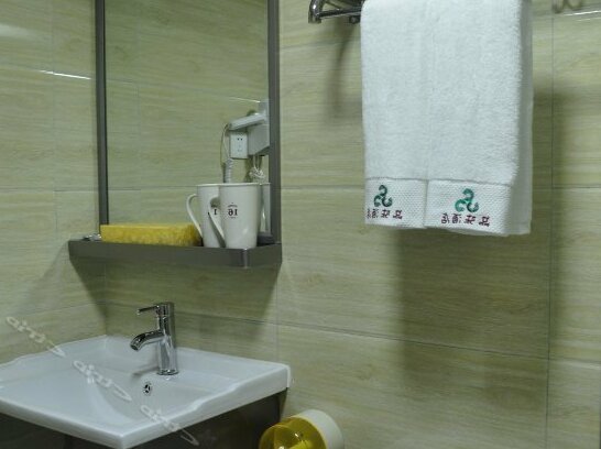 Fenghuang Huajing Pinwei Hotel - Photo2