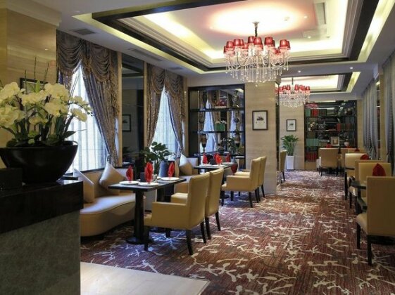 Chengde Ziyu International Holiday Hotel - Photo2
